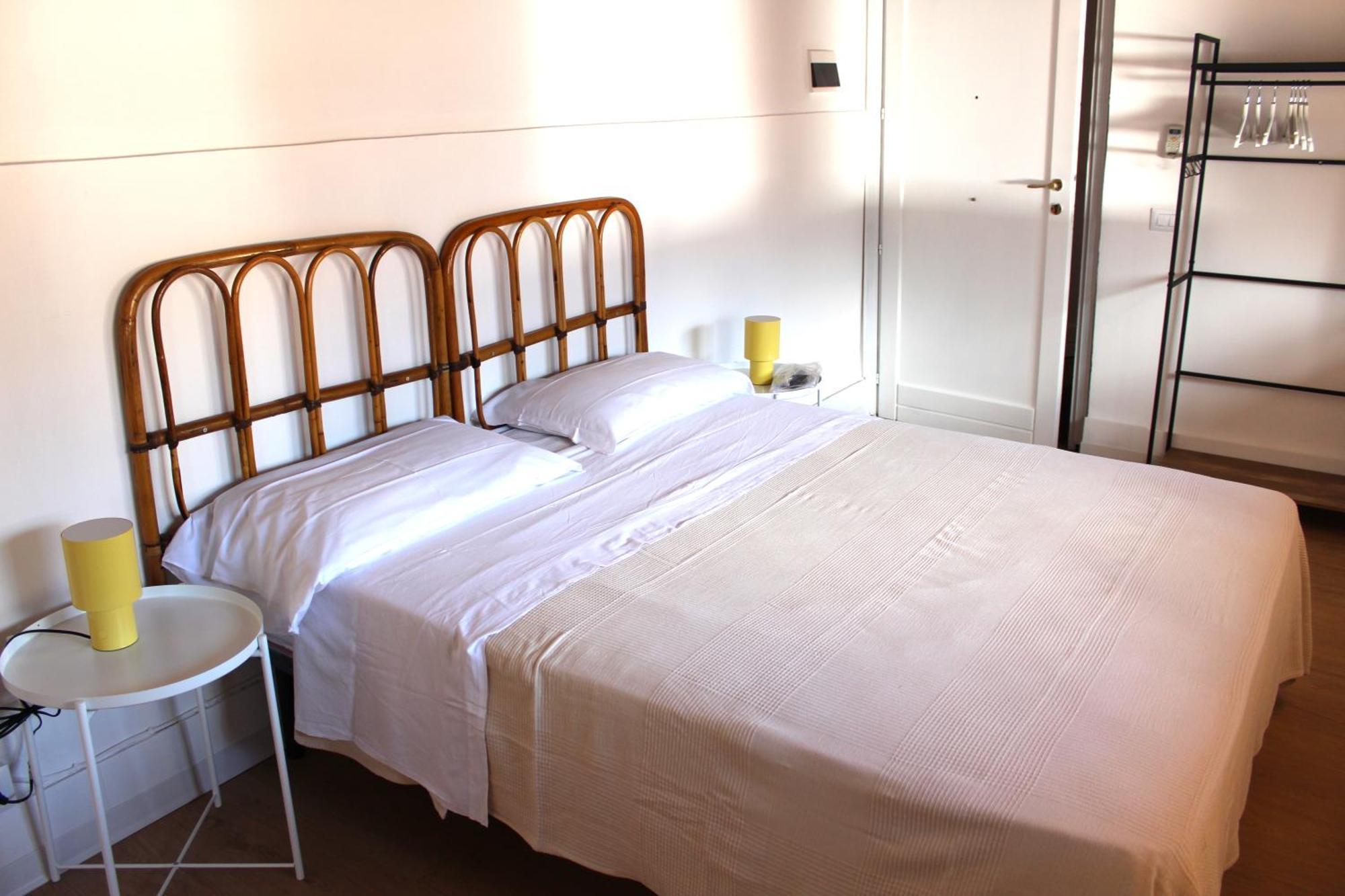 Terrasini 2000 Home Holidays Buitenkant foto