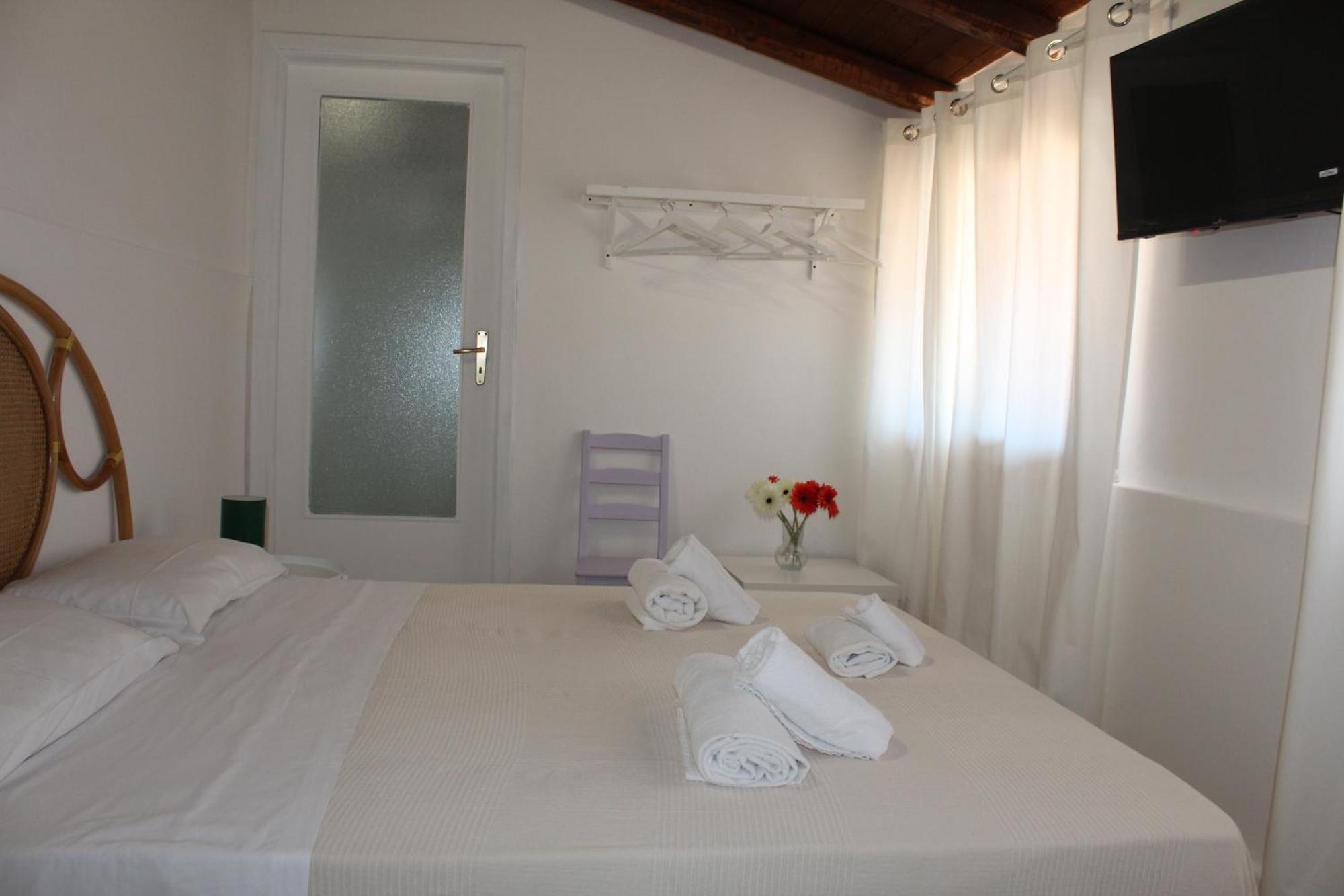 Terrasini 2000 Home Holidays Buitenkant foto