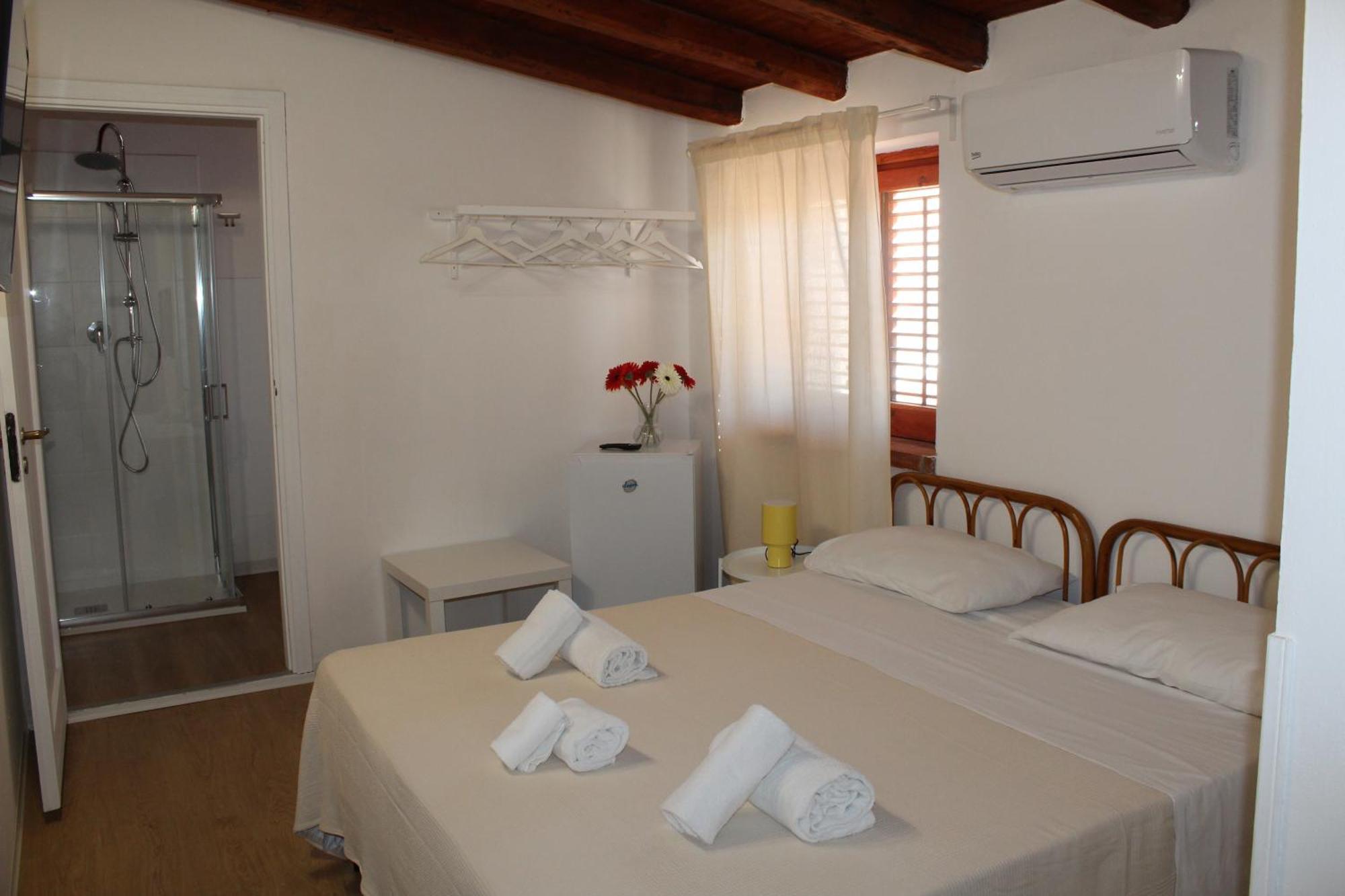 Terrasini 2000 Home Holidays Buitenkant foto