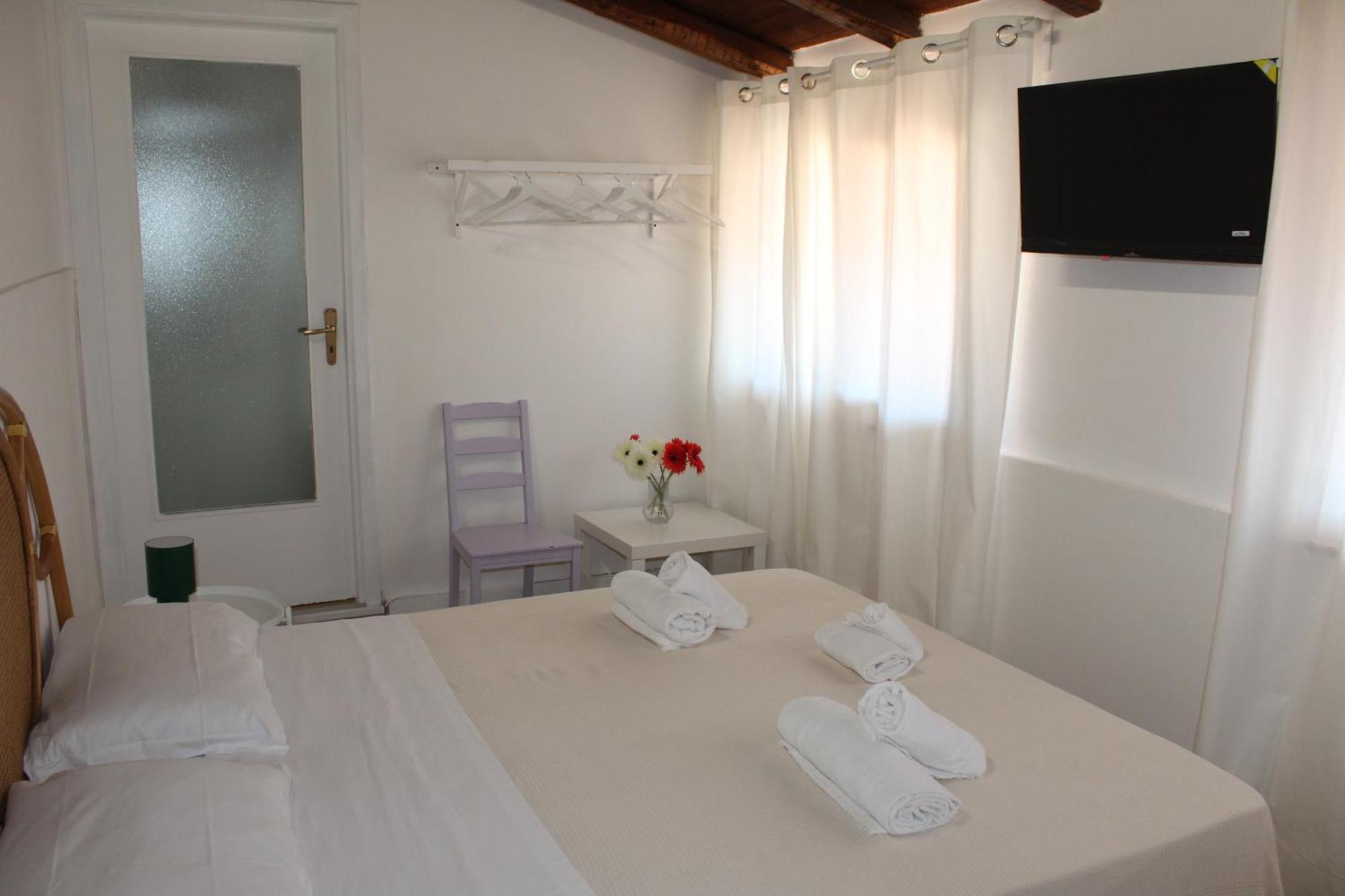 Terrasini 2000 Home Holidays Buitenkant foto