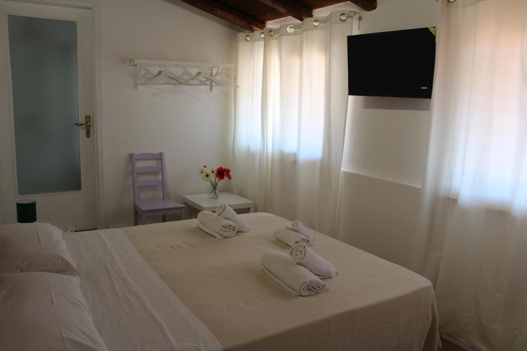 Terrasini 2000 Home Holidays Buitenkant foto